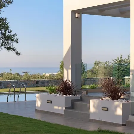 Agrielia Villas, Featuring Heated Whirlpool, By Thinkvilla Willa